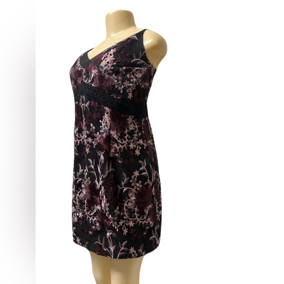 White House Black Market Chemise Black and Pink Floral - Picture 4 of 5